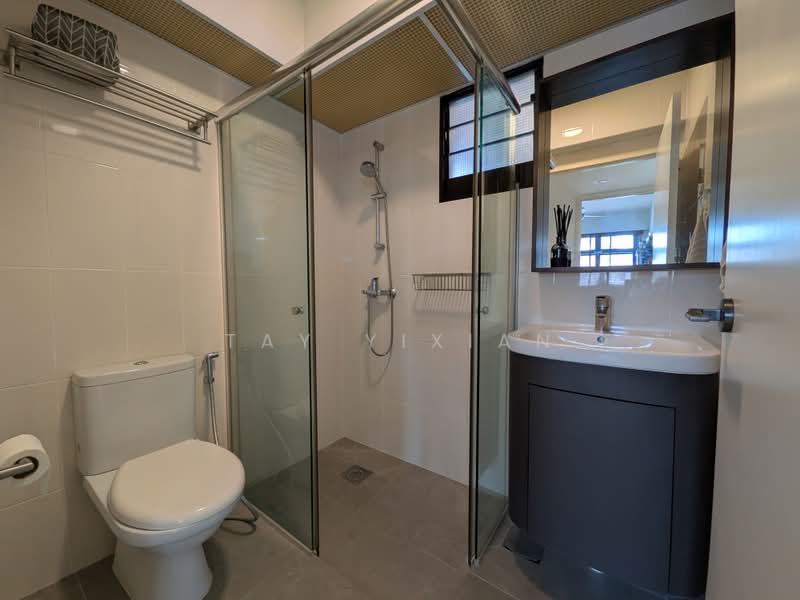 365C Upper Serangoon Road, 365C Upper Serangoon Road, 3 Bedrooms, 990 sqft, HDB Flat For Sale, by Tay Yixian, 500206948 - Common Bathroom - PropertyGuru.com.sg