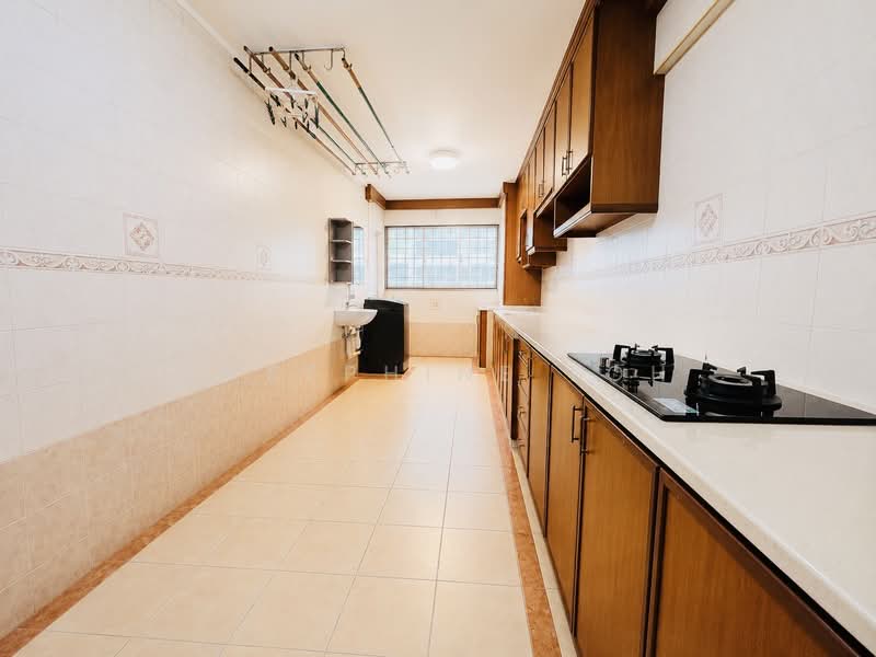 642 Yishun Street 61, 642 Yishun Street 61, 3 Bedrooms, 1,119 sqft, HDB Flat For Rent, by Josephine LOH, 500206951 - Kitchen - PropertyGuru.com.sg