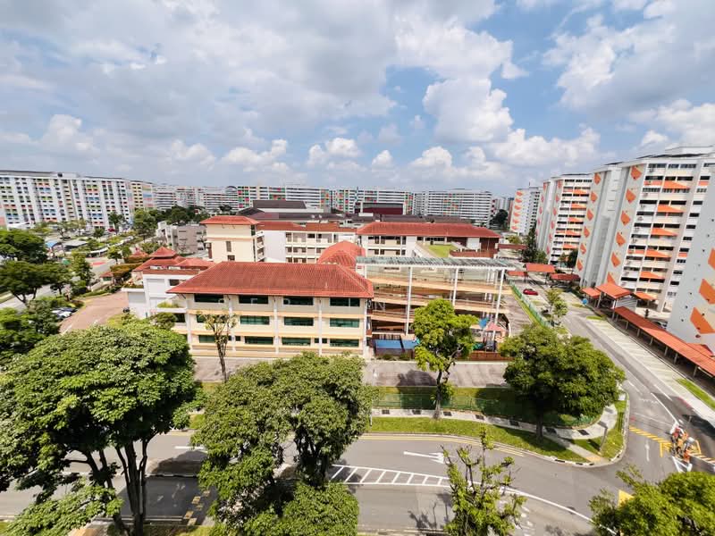 642 Yishun Street 61, 642 Yishun Street 61, 3 Bedrooms, 1,119 sqft, HDB Flat For Rent, by Josephine LOH, 500206951 - Exterior - PropertyGuru.com.sg
