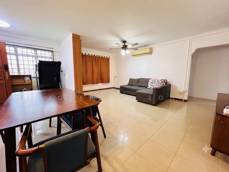 642 Yishun Street 61, 642 Yishun Street 61, 3 Bedrooms, 1,119 sqft, HDB Flat For Rent, by Josephine LOH, 500206951 - Living Room - PropertyGuru.com.sg