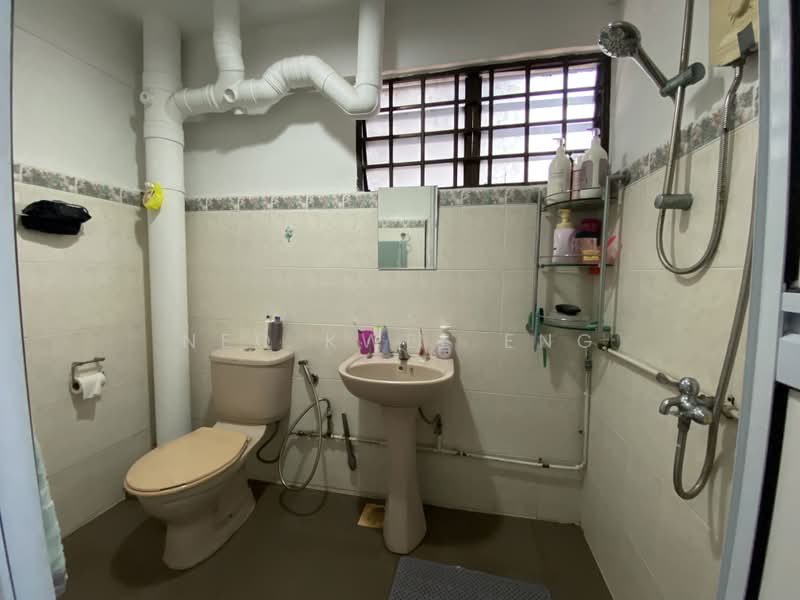 760 Yishun Street 72, 760 Yishun Street 72, 3 Bedrooms, 1,313 sqft, HDB Flat For Sale, by Neo Kwee Eng, 500206955 - Common Bathroom - PropertyGuru.com.sg