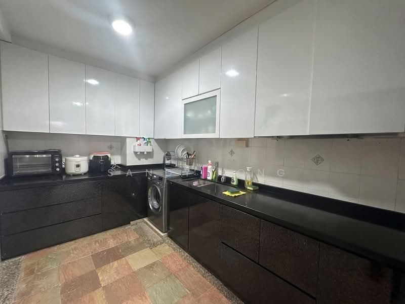 674A Jurong West Street 65, 674A Jurong West Street 65, 3 Bedrooms, 1,184 sqft, HDB Flat For Sale, by Sandy Hong, 500206961 - Kitchen - PropertyGuru.com.sg