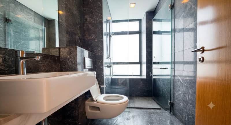 Skypark @ Somerset, 22 Saint Thomas Walk, 4 Bedrooms, 3,347 sqft, Apartment For Rent, by Chloe Lim, 500206969 - Bathroom - PropertyGuru.com.sg
