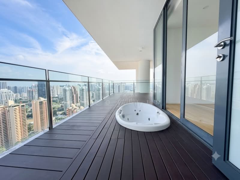 Skypark @ Somerset, 22 Saint Thomas Walk, 4 Bedrooms, 3,347 sqft, Apartment For Rent, by Chloe Lim, 500206969 - Balcony - PropertyGuru.com.sg