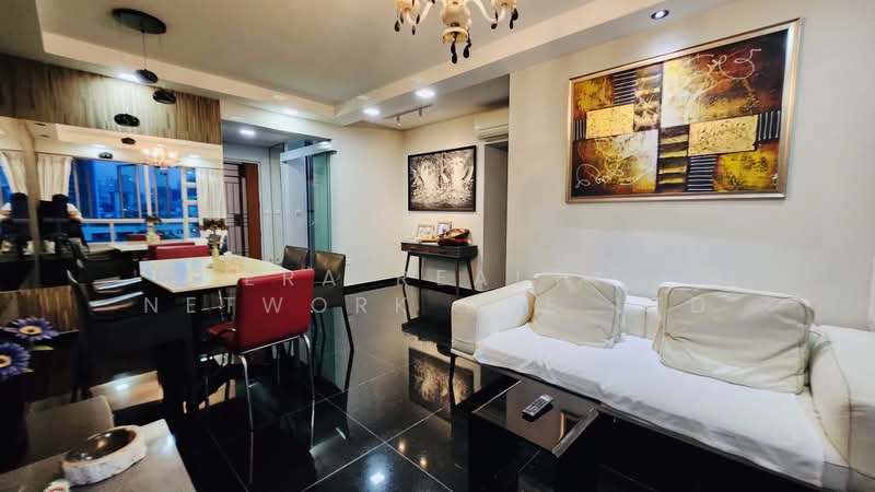 10B Bendemeer Light, 10B Bendemeer Road, 3 Bedrooms, 1,001 sqft, HDB Flat For Sale, by MARTIN, 500206975 - Living Room - PropertyGuru.com.sg
