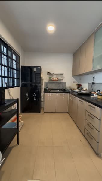 5 Bed 5 Bath, Near International Schools, Lor Chuan, Chuan Drive, Chuan Walk, 5 Bedrooms, 3,200 sqft, Terraced House For Rent, by Raphael Seah YX, 500206981 - Kitchen - PropertyGuru.com.sg