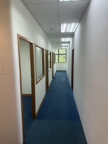 Midview Building, 50 Bukit Batok Street 23, 1,561 sqft, Light Industrial (B1) For Sale, by Darrio ., 500206989 - Corridor - CommercialGuru.com.sg