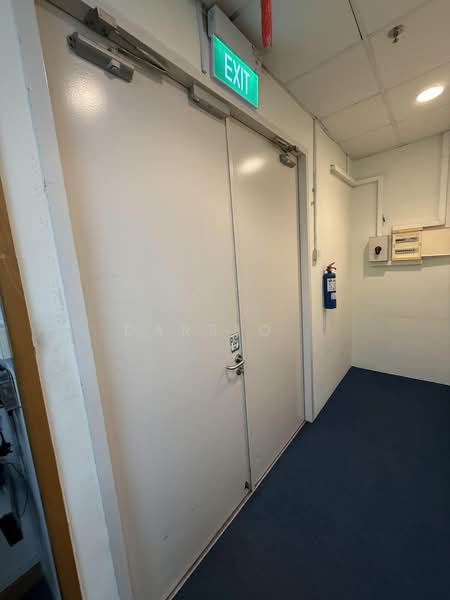 Midview Building, 50 Bukit Batok Street 23, 1,561 sqft, Light Industrial (B1) For Sale, by Darrio ., 500206989 - CommercialGuru.com.sg