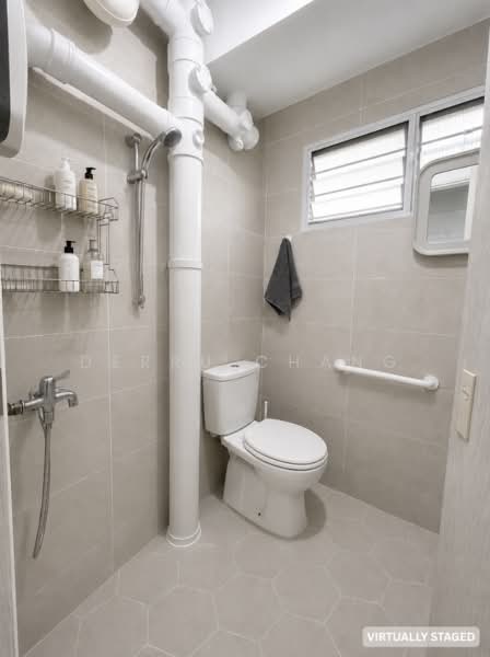 742 Yishun Avenue 5, 742 Yishun Avenue 5, 2 Bedrooms, 721 sqft, HDB Flat For Sale, by Derru Chang, 500206991 - Bathroom - PropertyGuru.com.sg