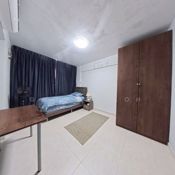 122 Yishun Street 11, 122 Yishun Street 11, Room Rental, 121 sqft, HDB Flat For Rent, by Godfrey Loh, 500206996 - PropertyGuru.com.sg