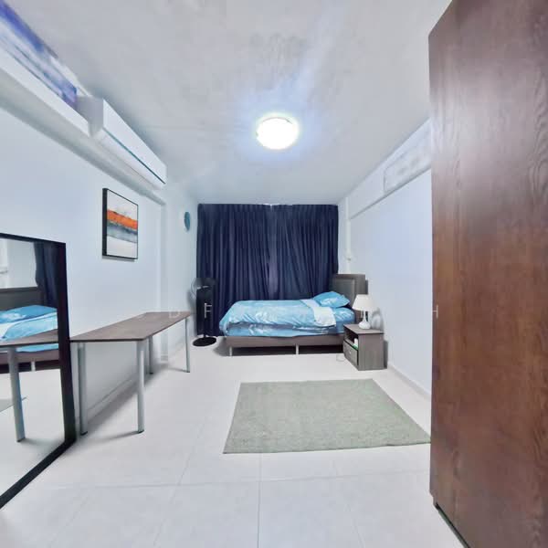 122 Yishun Street 11, 122 Yishun Street 11, Room Rental, 121 sqft, HDB Flat For Rent, by Godfrey Loh, 500206996 - PropertyGuru.com.sg