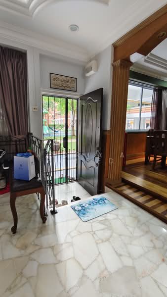 160 Pasir Ris Street 13, 160 Pasir Ris Street 13, 3 Bedrooms, 1,528 sqft, HDB Flat For Rent, by Nooria A Hameed, 500207005 - Entrance - PropertyGuru.com.sg