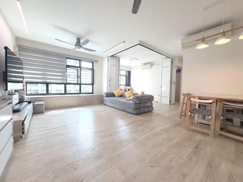 817B Keat Hong Link, 817B Keat Hong Link, 3 Bedrooms, 990 sqft, HDB Flat For Sale, by Nigel Tan, 500207007 - Living Room - PropertyGuru.com.sg