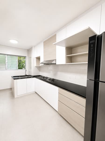 515 Jurong West Street 52, 515 Jurong West Street 52, 2 Bedrooms, 797 sqft, HDB Flat For Sale, by Stewart Lim, 500207011 - Kitchen - PropertyGuru.com.sg