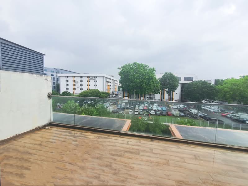 Flora View, 1 Ang Mo Kio Street 66, Room Rental, 200 sqft, Apartment For Rent, by Wong Jun Jie, 500207012 - Balcony - PropertyGuru.com.sg