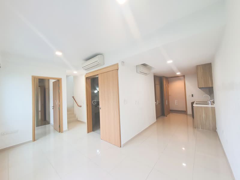Flora View, 1 Ang Mo Kio Street 66, Room Rental, 200 sqft, Apartment For Rent, by Wong Jun Jie, 500207012 - PropertyGuru.com.sg