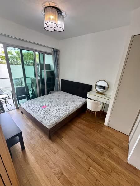 Eight Riversuites, 2 Whampoa East, 2 Bedrooms, 700 sqft, Condominium For Sale, by Chris Lim, 500207014 - Bedroom - PropertyGuru.com.sg