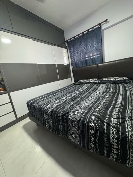 740 Yishun Avenue 5, 740 Yishun Avenue 5, 2 Bedrooms, 721 sqft, HDB Flat For Sale, by Sivasankar Chinnaiyan, 500207035 - Bedroom - PropertyGuru.com.sg