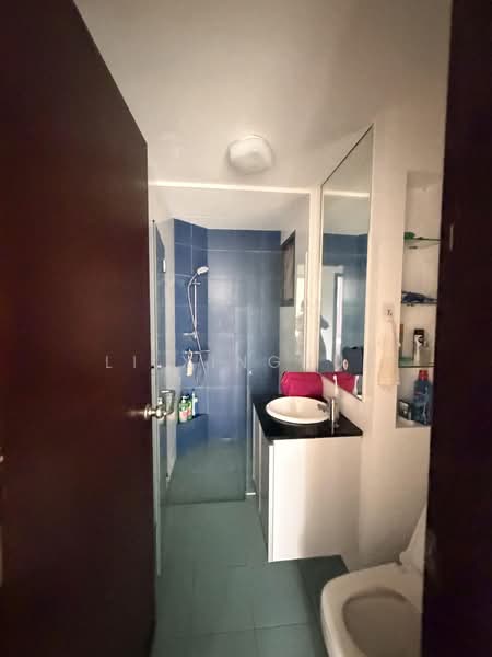 Grandeur 8, 2 Ang Mo Kio Central 3, 3 Bedrooms, 1,227 sqft, Condominium For Rent, by Li Xinghua, 500207044 - Bathroom - PropertyGuru.com.sg