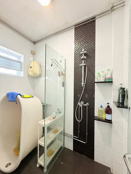 307 Woodlands Avenue 1, 307 Woodlands Avenue 1, 5 Bedrooms, 2,067 sqft, HDB Flat For Sale, by James Yeo, 500207048 - PropertyGuru.com.sg