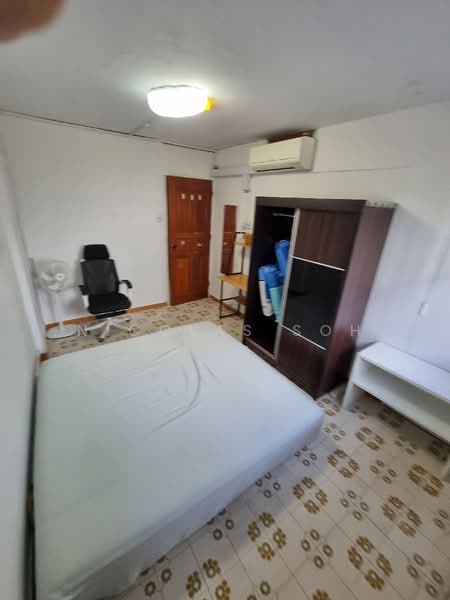 133 Bedok North Avenue 3, 133 Bedok North Avenue 3, Room Rental, 100 sqft, HDB Flat For Rent, by Nicolas Soh, 500207052 - PropertyGuru.com.sg