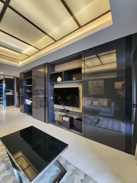 Cairnhill Nine, 15 Cairnhill Road, 2 Bedrooms, 743 sqft, Condominium For Sale, by Chantel Leong 梁文嘉, 500207062 - Living Room - PropertyGuru.com.sg