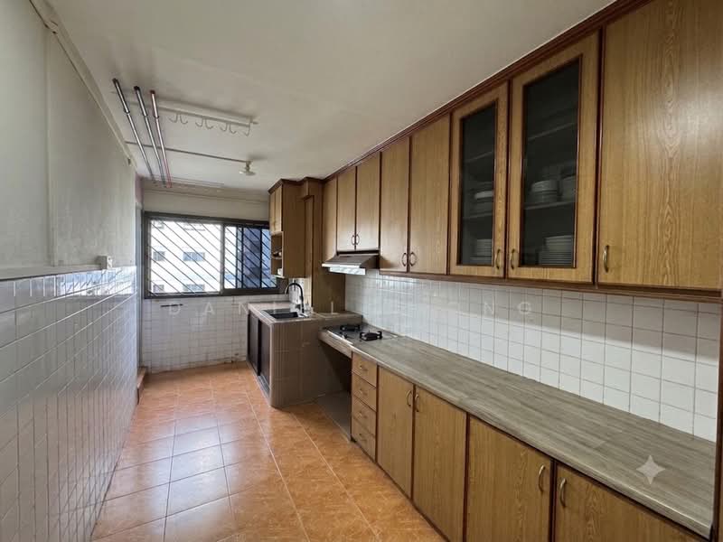 457 Jurong West Street 41, 457 Jurong West Street 41, 2 Bedrooms, 786 sqft, HDB Flat For Sale, by Daniel Kiong, 500207065 - Kitchen - PropertyGuru.com.sg