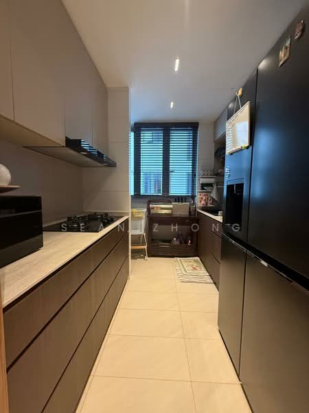 FLO Residence, 7 Punggol Field Walk, 3 Bedrooms, 936 sqft, Condominium For Rent, by Sean Zhong, 500207069 - Kitchen - PropertyGuru.com.sg