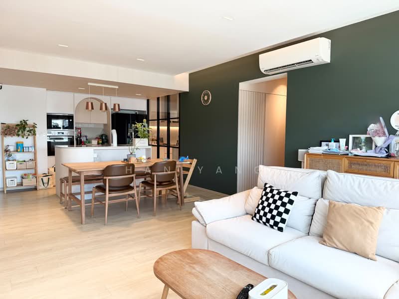 528B Costa Ris, 528B Pasir Ris Street 51, 3 Bedrooms, 1,216 sqft, HDB Flat For Sale, by Han Yang, 500207077 - Living Room - PropertyGuru.com.sg