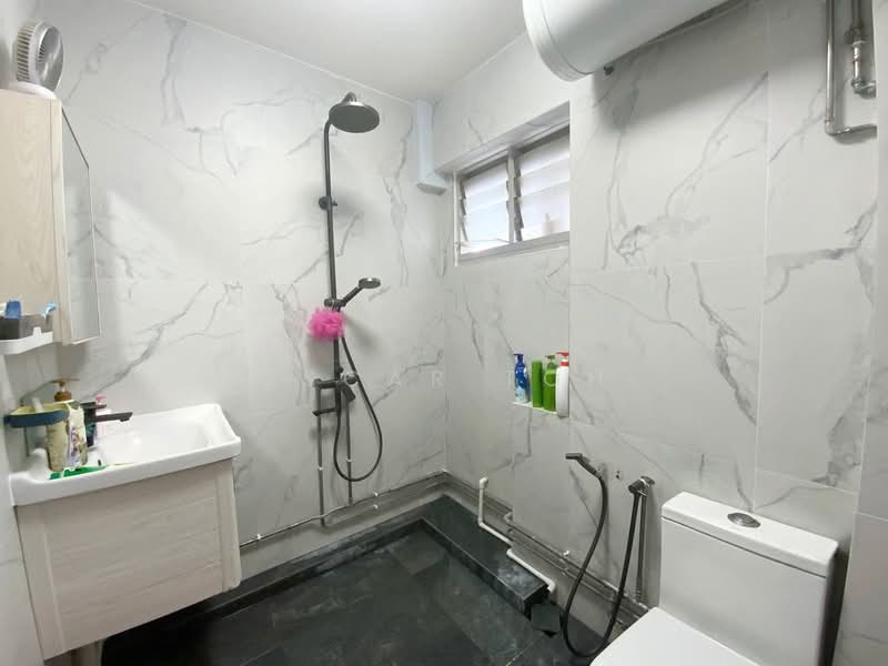 287 Choa Chu Kang Avenue 2, 287 Choa Chu Kang Avenue 2, 4 Bedrooms, 1,604 sqft, HDB Flat For Sale, by Oscar Toh, 500207080 - Bathroom - PropertyGuru.com.sg