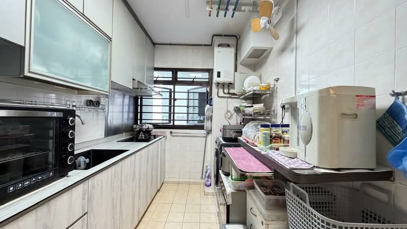 987D Jurong West Street 93, 987D Jurong West Street 93, 3 Bedrooms, 1,206 sqft, HDB Flat For Sale, by James Yeo, 500207085 - Kitchen - PropertyGuru.com.sg