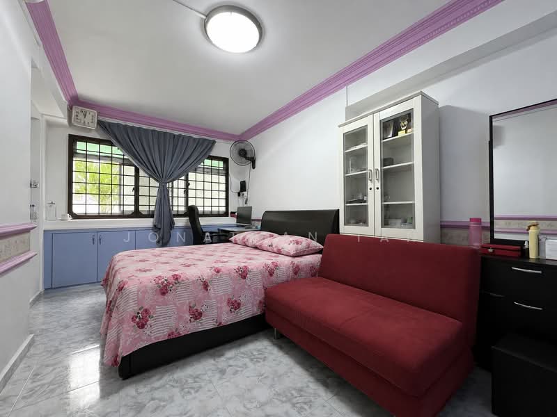 643 Jurong West Street 61, 643 Jurong West Street 61, 4 Bedrooms, 969 sqft, HDB Flat For Sale, by Jonathan Tan, 500207095 - Bedroom - PropertyGuru.com.sg