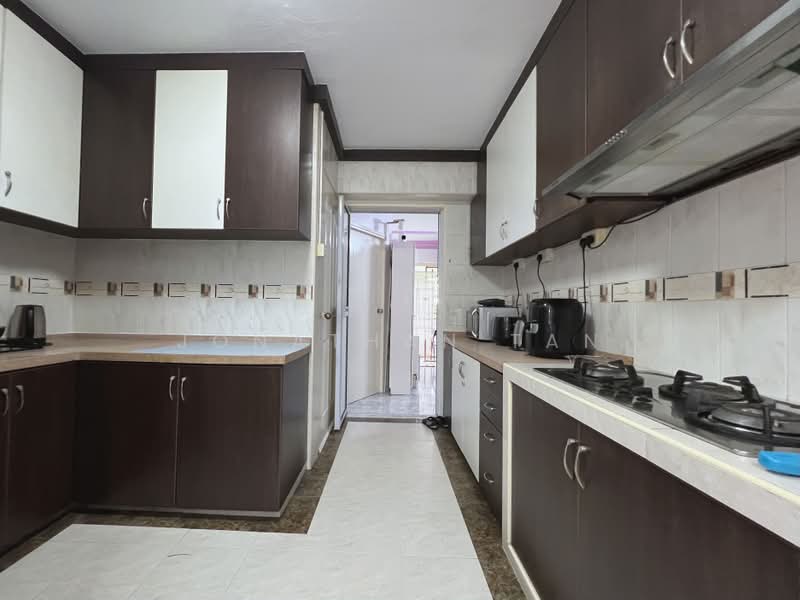 643 Jurong West Street 61, 643 Jurong West Street 61, 4 Bedrooms, 969 sqft, HDB Flat For Sale, by Jonathan Tan, 500207095 - Kitchen - PropertyGuru.com.sg