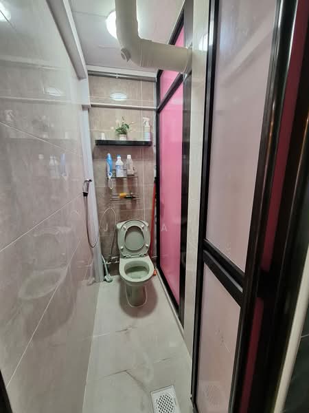 30 Balam Road, 30 Balam Road, 2 Bedrooms, 614 sqft, HDB Flat For Sale, by Jana ., 500207101 - Bathroom - PropertyGuru.com.sg