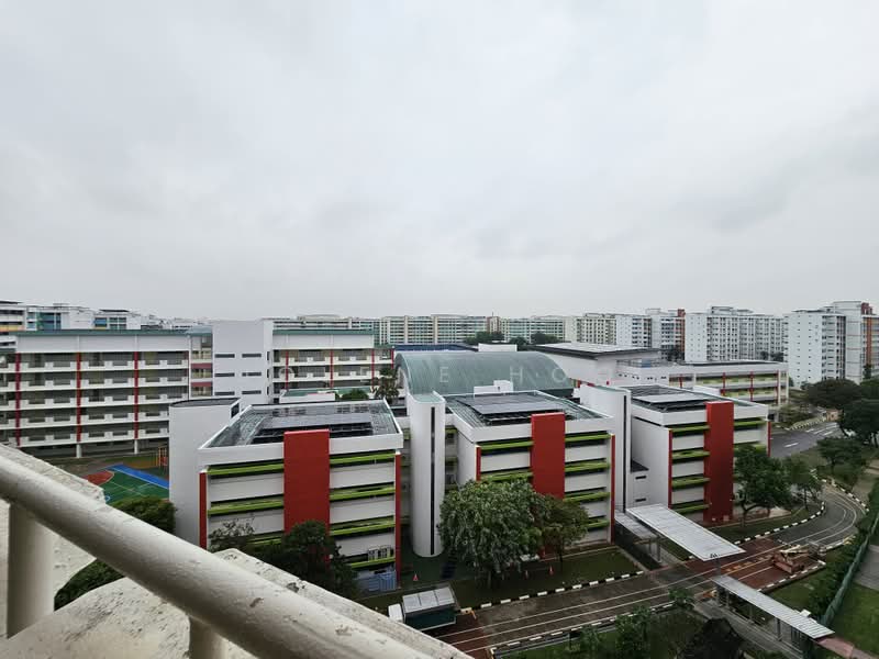 Blk 234 Yishun street 21, , 4 Bedrooms, 1,442 sqft, HDB Flat For Rent, by Jolene Hoo, 500207118 - Exterior - PropertyGuru.com.sg