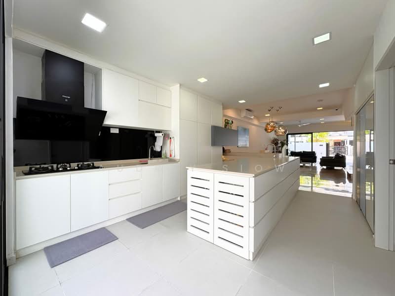 Guan Soon Terrace, Guan Soon Avenue, Room Rental, 700 sqft, Terraced House For Rent, by Audrey Siow, 500207125 - Kitchen - PropertyGuru.com.sg