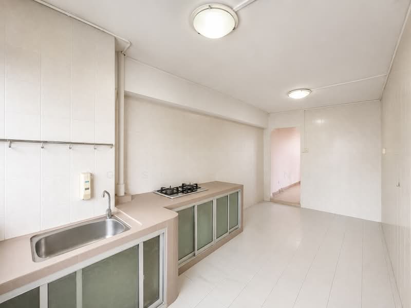 746 Yishun Street 72, 746 Yishun Street 72, 2 Bedrooms, 721 sqft, HDB Flat For Sale, by Ng Siang Ling, 500207134 - Kitchen - PropertyGuru.com.sg