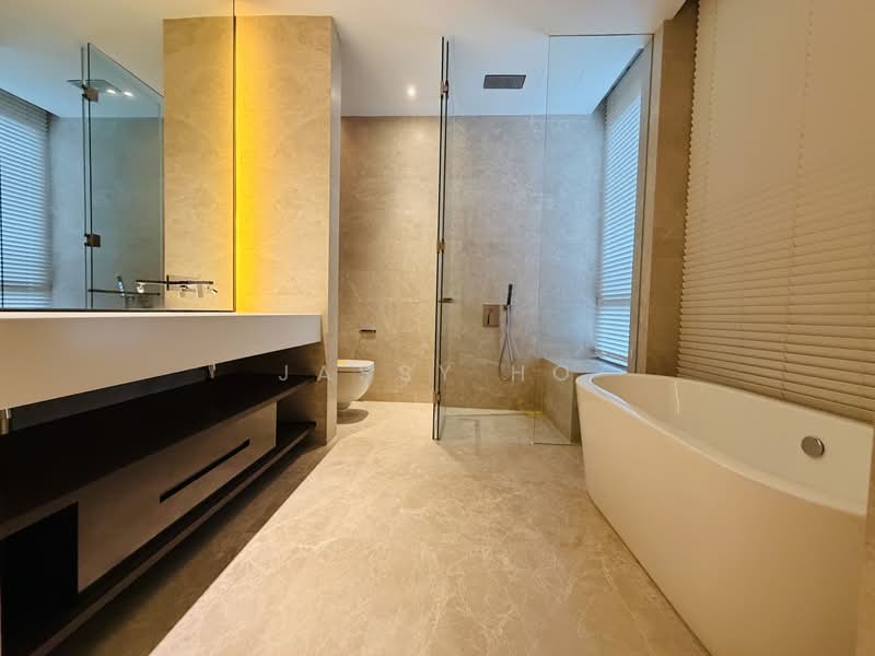 Leedon Residence, 8 Leedon Heights, 4 Bedrooms, 3,767 sqft, Condominium For Sale, by Jassy Ho, 500207166 - Bathroom - PropertyGuru.com.sg