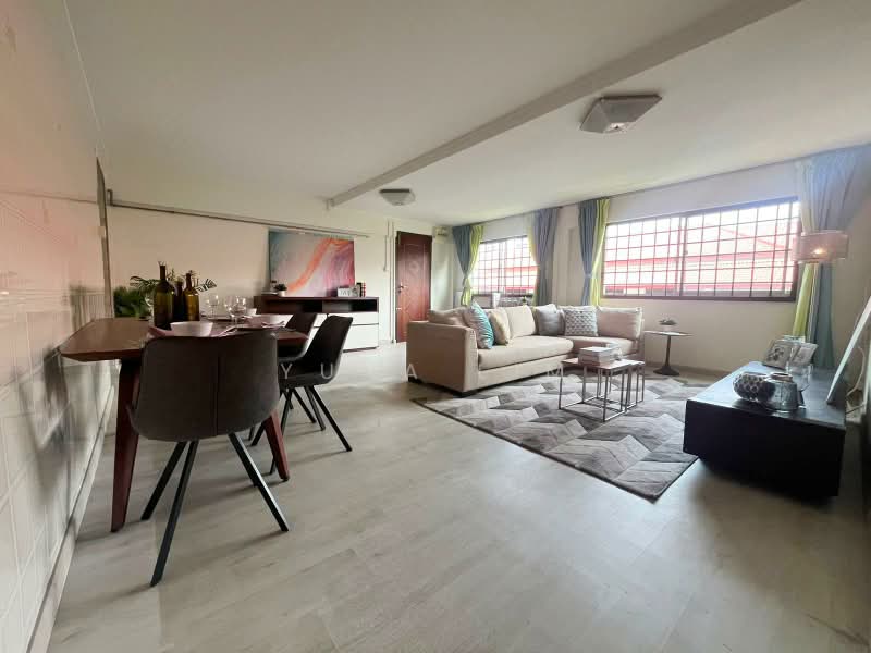 253 Yishun Ring Road, 253 Yishun Ring Road, 3 Bedrooms, 1,119 sqft, HDB Flat For Sale, by Yuna Lim, 500207167 - Living Room - PropertyGuru.com.sg
