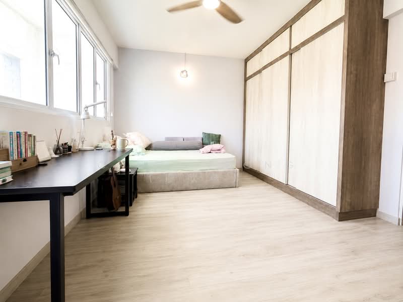 410 Jurong West Street 42, 410 Jurong West Street 42, 3 Bedrooms, 1,593 sqft, HDB Flat For Sale, by Chloe Leong (廖欣燕), 500207170 - Bedroom - PropertyGuru.com.sg
