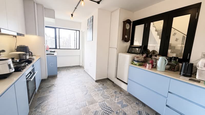 410 Jurong West Street 42, 410 Jurong West Street 42, 3 Bedrooms, 1,593 sqft, HDB Flat For Sale, by Chloe Leong (廖欣燕), 500207170 - Kitchen - PropertyGuru.com.sg