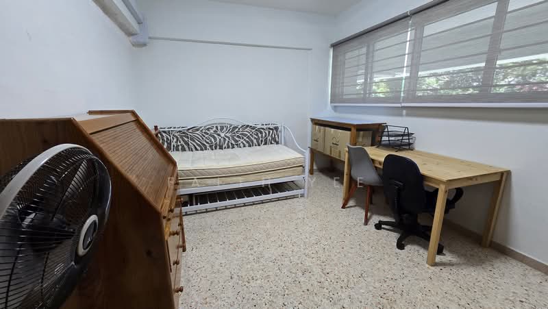 515 Jurong West Street 52, 515 Jurong West Street 52, Room Rental, 120 sqft, HDB Flat For Rent, by Faith Yee, 500207173 - Study - PropertyGuru.com.sg