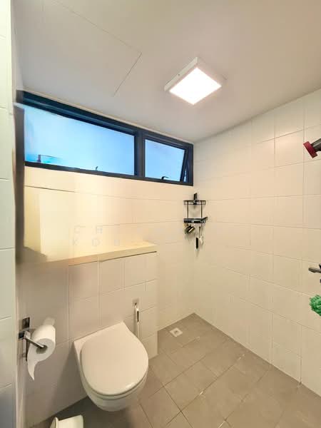 93 Dawson Road, 93 Dawson Road, 3 Bedrooms, 1,044 sqft, HDB Flat For Sale, by CHERMAINE Koh Lay Cheng, 500207175 - Bathroom - PropertyGuru.com.sg