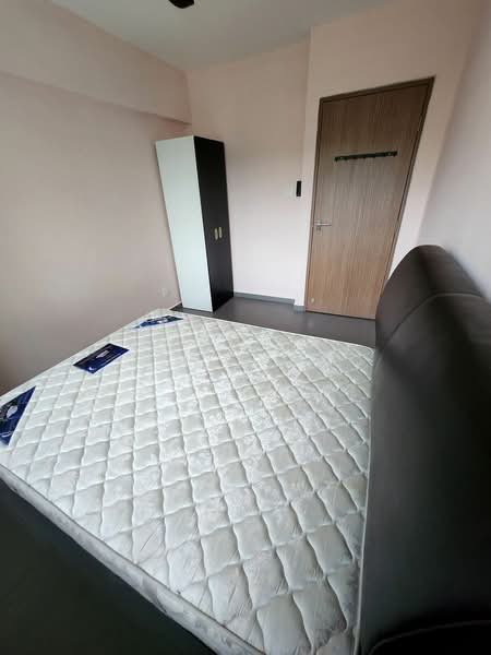688 Jurong West Central 1, 688 Jurong West Central 1, Room Rental, 126 sqft, HDB Flat For Rent, by James Yeo, 500207194 - Bedroom - PropertyGuru.com.sg