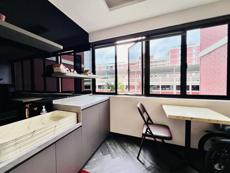 332 Tampines Street 32, 332 Tampines Street 32, 4 Bedrooms, 1,583 sqft, HDB Flat For Sale, by Noor Deen, 500207208 - Balcony - PropertyGuru.com.sg