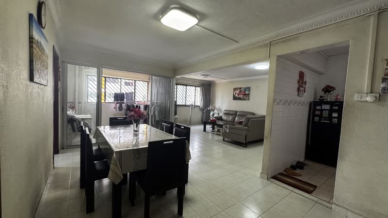 190 Bishan Street 13, 190 Bishan Street 13, 3 Bedrooms, 1,302 sqft, HDB Flat For Sale, by Li Lin, 500207210 - Living Room - PropertyGuru.com.sg