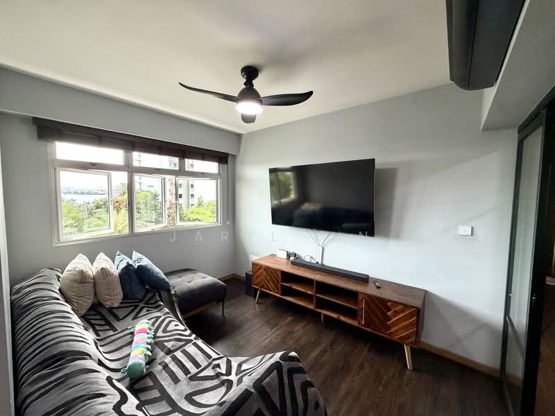 421B Northshore Drive, 421B Northshore Drive, 3 Bedrooms, 1,001 sqft, HDB Flat For Sale, by Jaryl Lin, 500207218 - Living Room - PropertyGuru.com.sg