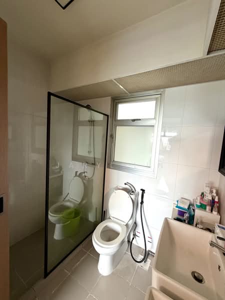 421B Northshore Drive, 421B Northshore Drive, 3 Bedrooms, 1,001 sqft, HDB Flat For Sale, by Jaryl Lin, 500207218 - Bathroom - PropertyGuru.com.sg