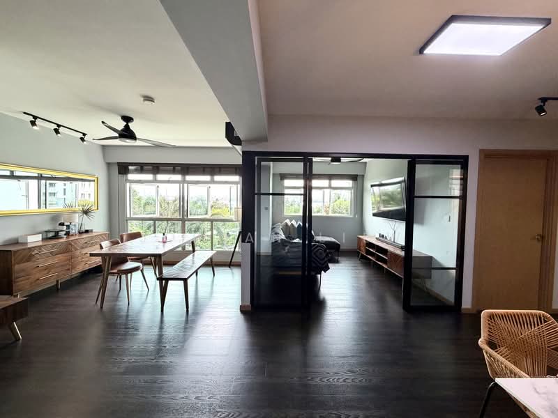 421B Northshore Drive, 421B Northshore Drive, 3 Bedrooms, 1,001 sqft, HDB Flat For Sale, by Jordan Liew, 500207221 - Living Room - PropertyGuru.com.sg