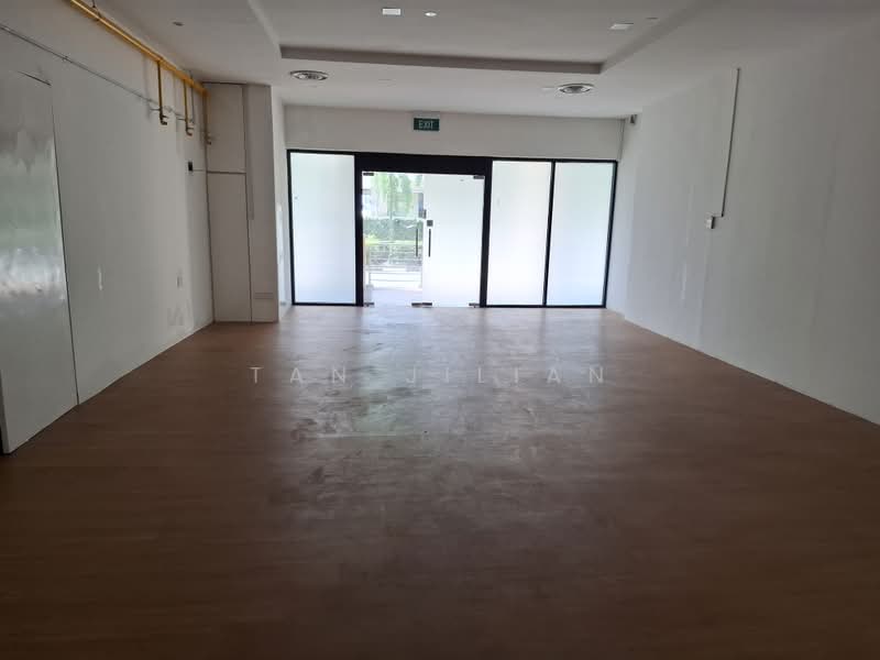 The Riverside Piazza, 11 Keng Cheow Street, 765 sqft, Other Retail For Rent, by Tan Jilian, 500207222 - Full Height Glass main entrance - CommercialGuru.com.sg